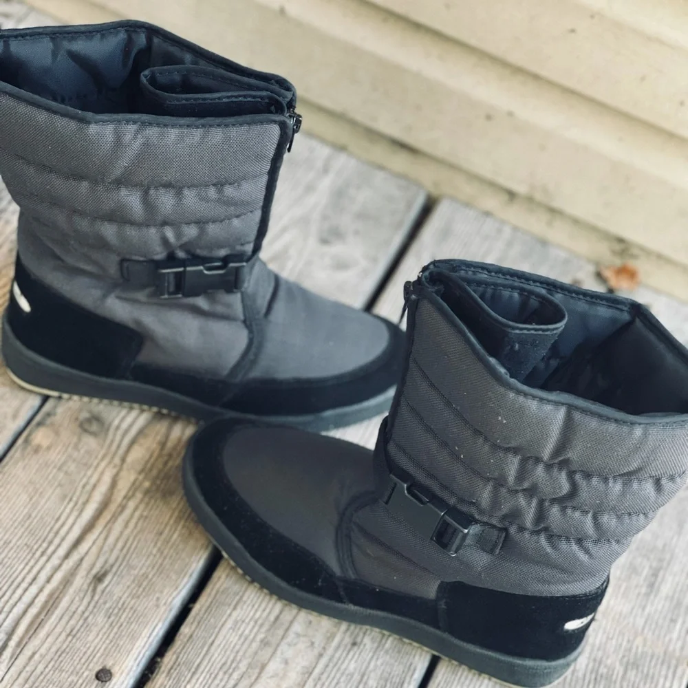 Eddie Bauer boots for women